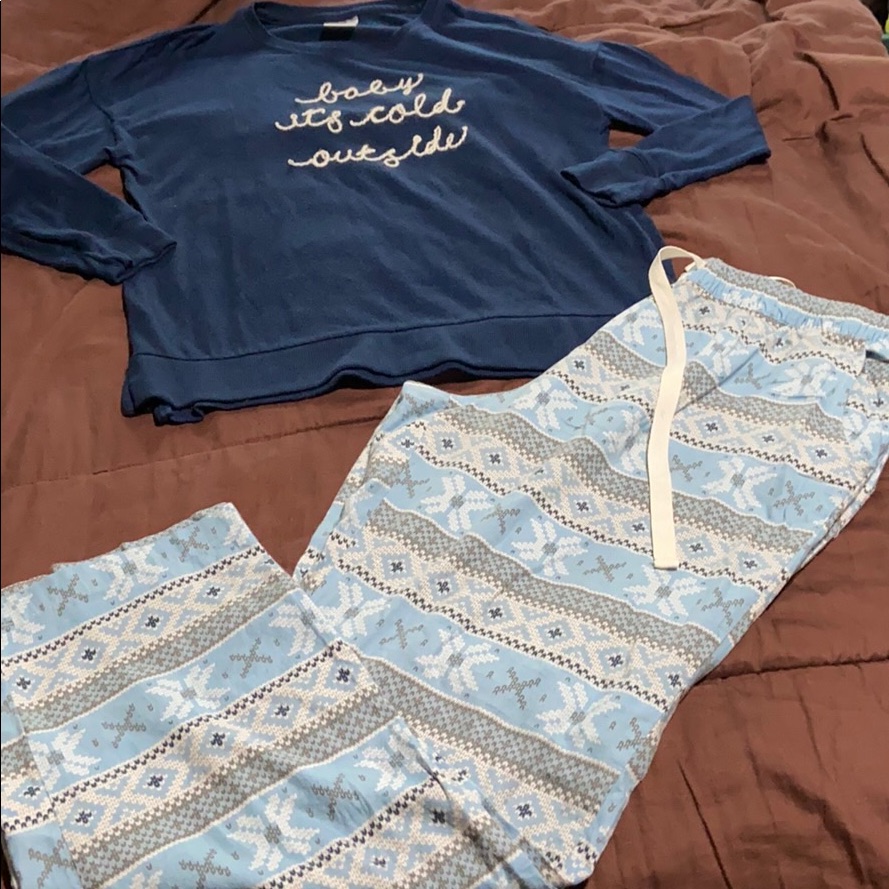 Secret Treasures Brand Pajamas Euc